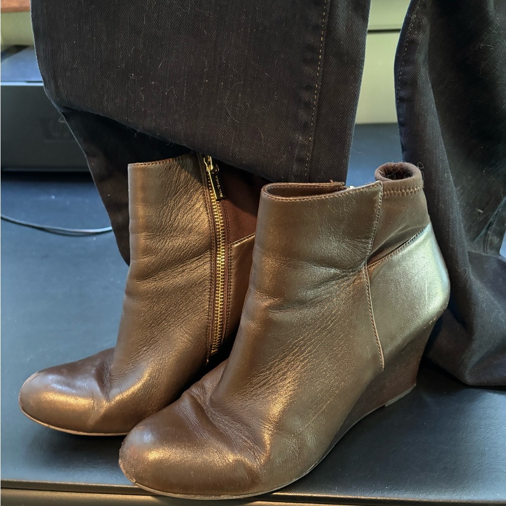 Boots wedge